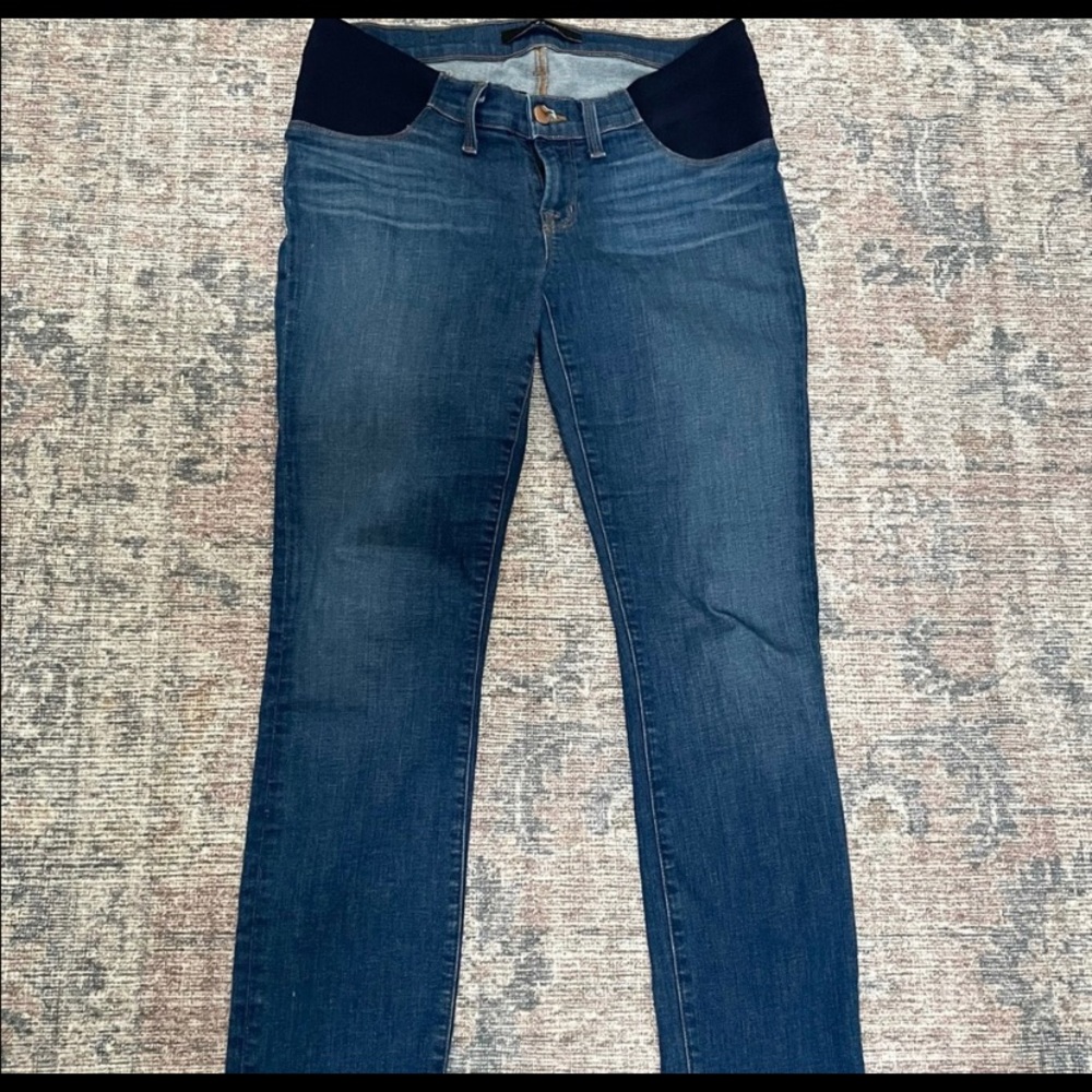 ✨JBRAND Maternity Straight Leg Jeans✨